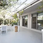 Villa Vineyard Estate